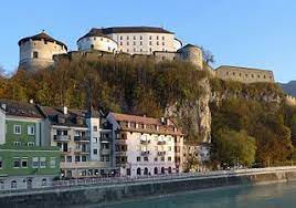 It was built by franz von lipperheide, a successful german publisher, in the late 1880s. Festung Kufstein Wikipedia