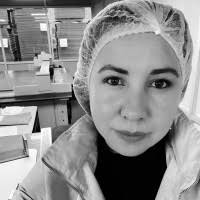 800+ perfiles de «Pruneda»