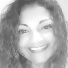 Elsa Aguilar's Instagram, Twitter & Facebook