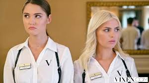 Vixen Gorgeous Zaawaadis Lustful Encounter at Hotel Vixen: Blowjob Blowjob  Porn