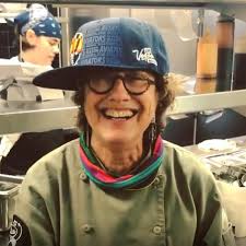 Guess who's throwing out the first pitch for @aviatorslv