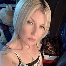 HELP IS ON THE WAY 🤣🫣 #comedy #reels #standup #crowdwork