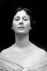 Celebrity Cremations: Isadora Duncan