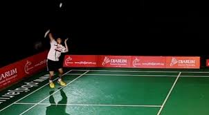 Lantas, apa itu teknik pukulan lob dan bagaimana sesungguhnya melakukan teknik tersebut dalam permainan bulu tangkis? Pb Djarum Tips Latihan Teknik Latihan Bulutangkis Edisi 29 Lob