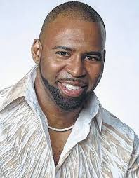 Deron Bell to perform in Versailles