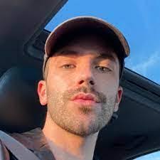 Chad Mcwilliams's Instagram, Twitter & Facebook