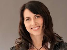 Билл гейтс (william henry gates iii). Mackenzie Bezos To Receive 38 Bn In World S Biggest Divorce Settlement Business Standard News