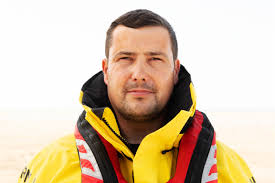 Hoylake RNLI Coxswain to hand over the helm
