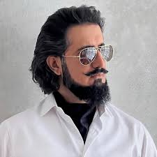 pleasure meeting with Pakistan Ambassador to Oman 🇴🇲 HE Syed Naveed  Safdar and had a very productive discussion with Shiekh Hamdan Subaa  Alsaadi and Abdullah Suleman Albaloshi.