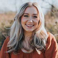 Tiffany Alger's Instagram, Twitter & Facebook