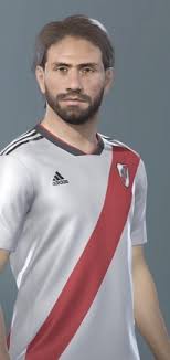 Se formó en newell's old boys y jugó en el real zaragoza y en 2012 se sumó a river plate donde fue capitán y. Leonardo Ponzio Pro Evolution Soccer Wiki Neoseeker