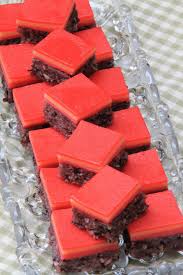 The two signature colors of kuih talam is made by green pandan and coconut cream. Resepi Kueh Talam Pulut Hitam Resepi Merory Sedap Betul