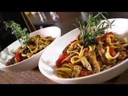 Das Schnelle Gericht Spaghetti Mit Frischen Steinpilzen Youtube Einfache Gerichte Schnelle Gerichte Rezeptideen