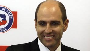 La anfp publicó un video en youtube para que estos no sigan realizando cánticos discriminatorios en el el 'hombrecito' podría dejar la 'roja' si sergio jadue ya no continúa como presidente en la. Filtran Fotos De Sergio Jadue En Pagina De Citas En Miami