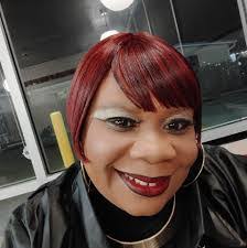 Shana Manning's Instagram, Twitter & Facebook