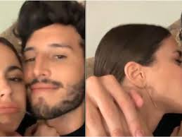 Sebastián yatra volvió a uruguay con su #yatrayatratour2019 y sorprendió a sus fans con la paticipación de tini stoessel para cantar juntos su hit. Picante Video De Sebastian Yatra Y Tini Stoessel Comiendose A Besos En Instagram Bolavip