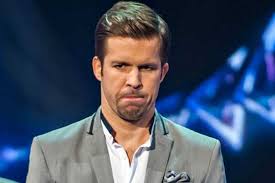 Sebestyén balázs egy 7 gyermekes család támogatásához kéri az emberek segítségét. Sebestyen Balazs Komoly Anyagi Gondjaink Voltak Startlap