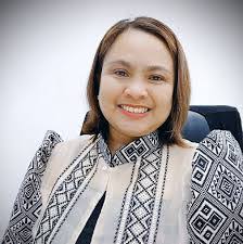 Catherine Bustos's Instagram, Twitter & Facebook