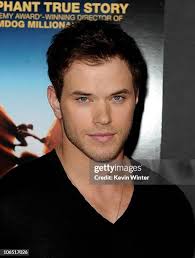 370 Premiere Of Fox Searchlight Pictures 127 Hours Arrivals Stock Photos,  High-Res Pictures, and Images