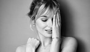 Secondemain | votre boutique virtuelle de livres usagés. Alizee Guinochet Wiki Age David Blaine Wife Daughter Net Worth Husband Instagram Primal Information