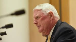 Roberts-Smith to quit abuse taskforce