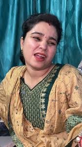 Lily Brewer's Instagram, Twitter & Facebook