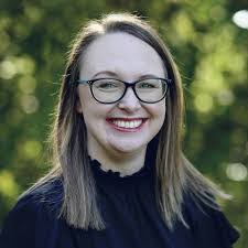 Kelly Coffman's Instagram, Twitter & Facebook