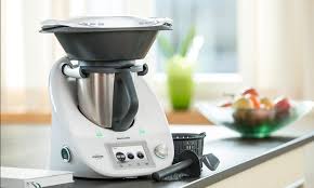 Aquí en esta web encontrarás los mejores modelos y los mejores análisis de los robots más punteros y con mejores valoraciones del mercado. Thermomix El Robot De Cocina Que Marca Una Tendencia Enretail