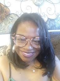 Brenda Thompson's Instagram, Twitter & Facebook