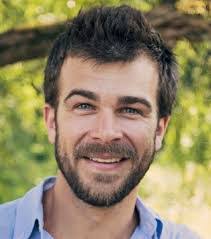 Steven Nesbitt's Instagram, Twitter & Facebook