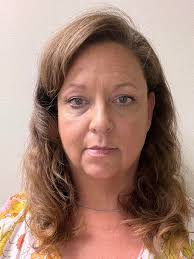 Can you recommend a good hair stylist in Kent Island?