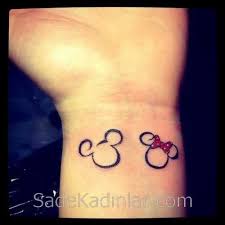 Kucuk Dovme Modelleri Tattoo Cizgi Karakter Figurlu Bilek Dovmeleri Mickey Tattoo Dovme Disney Dovmeleri