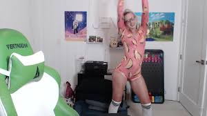 Pawg champ having a party in my office tonight lmao hit me up in dms im