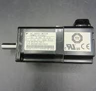 Yaskawa SGMPS-01ACA21サーボモーターSGMPS01ACA21