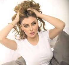 Pin By Balqees Ilyan On Makeup Fanatic Long Hair Styles Hair Styles Beauty