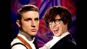 Songtext Epic Rap Battles Of History James Bond Vs Austin Powers Musikguru