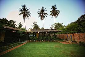 Terdapat pelbagai gerai ikan bakar di medan ikan. 10 Tempat Menarik Di Melaka Ramai Tidak Tahu