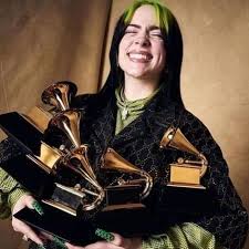 She is an american singer and songwriter who is popular for her successful debut single 'ocean eyes'. Billie Eilish Boyfriend Affairs Career Grammy
