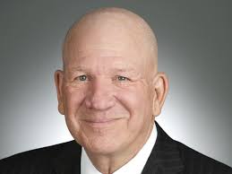 Houston billionaire scores high marks