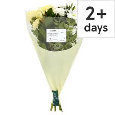 I prefer to buy flowers in store rather than online, i guess that's because i like to look at them before buying, plus i don't trust royal mail to deliver with the fresh flowers, i try to take care of them and they seem to last a lot longer than the guaranteed life. Tesco Sizzle Flowers Bouquet Tesco Groceries