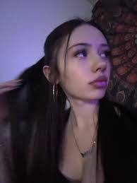 Marissa Kraft's Instagram, Twitter & Facebook