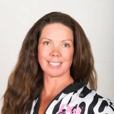 Vi är så galet stolta att presentera #TeamSDQ inför #SM2019 16-17 mars i  Uppsala 😍 först ut är Maria Widmark @mariaspolefitness som tävlar i Pole  Sport Master 40+ mixed Professional. Foto av;