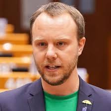 Chris Mackin Email & Phone Number