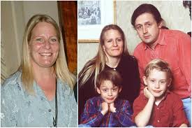 Macaulay culkin is an american actor, musician, and web host. Meet Home Alone Child Star Macaulay Culkin And His Family