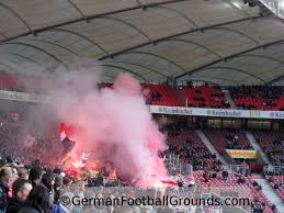 Da ich mit dem auto komme und mich in stuttgart nicht auskenne, hätte ich 2 fragen: Mercedes Benz Arena Vfb Stuttgart German Football Grounds