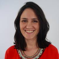 Correo electrónico y teléfono de Maria Esquivel