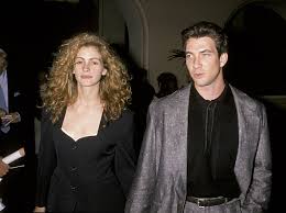 Check spelling or type a new query. Who Is Julia Roberts Dating Here S A Guide To Her Ex Boyfriends And Husbands