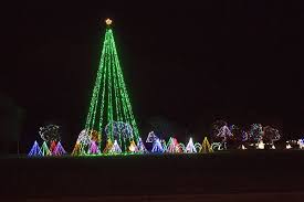 Holiday And Christmas Lights In Northeast Wisconsin Including Appleton Little Chute Oshkosh And Best Christmas Lights Holiday Lights Display Christmas Lights