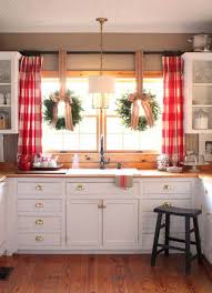 stunning christmas window decorations