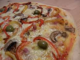 Tonno in scatola al naturale funghi in scatola mozzarella linessa light (30 gr un tollerato) sottilette light kraft (quelle linessa nn vanno bene hanno l 11% di; Pizza Ai Peperoni E Funghi Sloppina In Cucina Fragole E Vaniglia